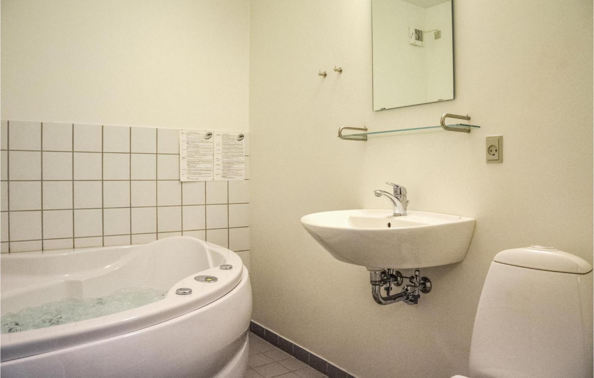2 Bedroom Gorgeous Home In Hvide Sande Exterior photo