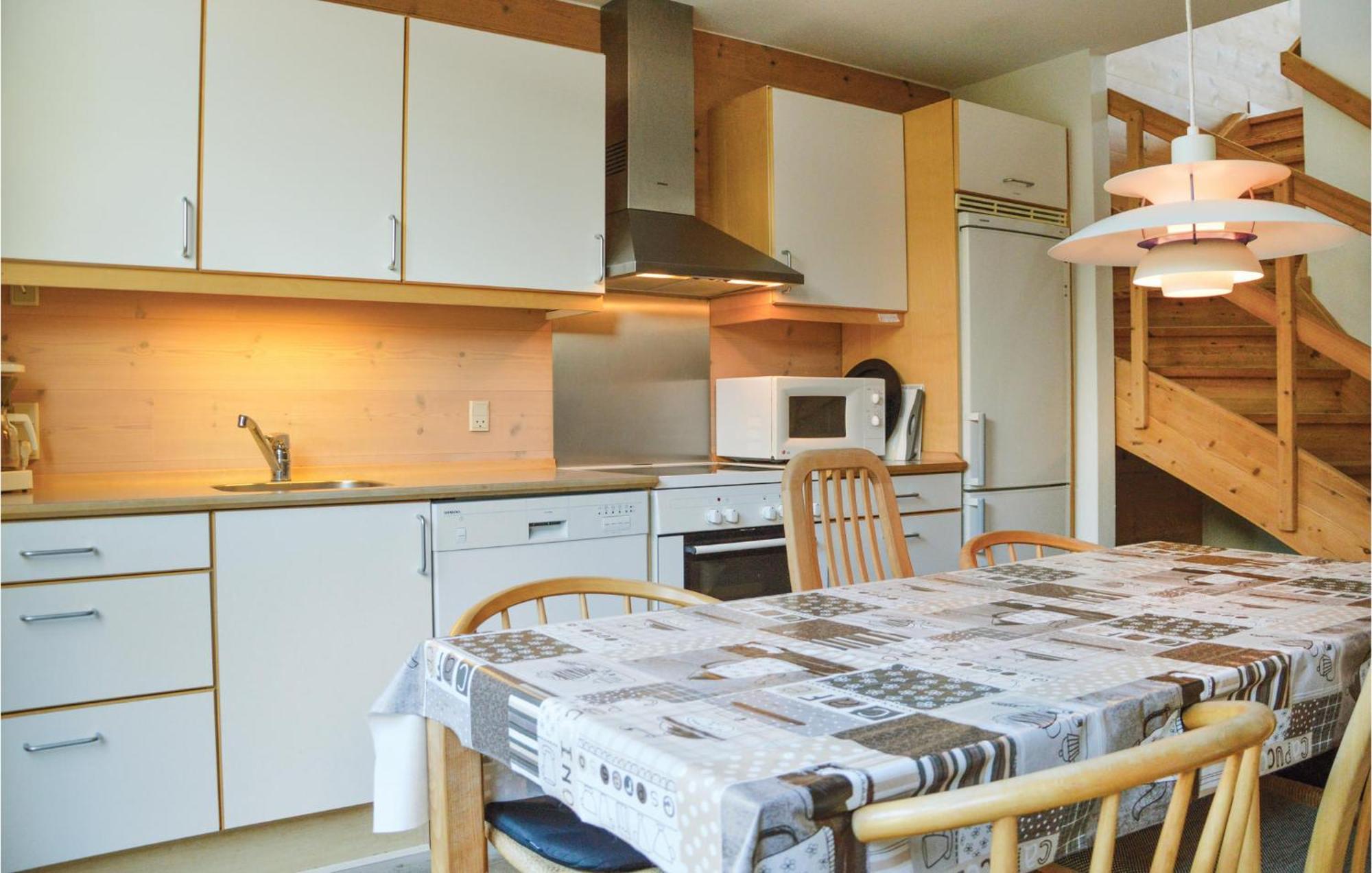 2 Bedroom Gorgeous Home In Hvide Sande Exterior photo